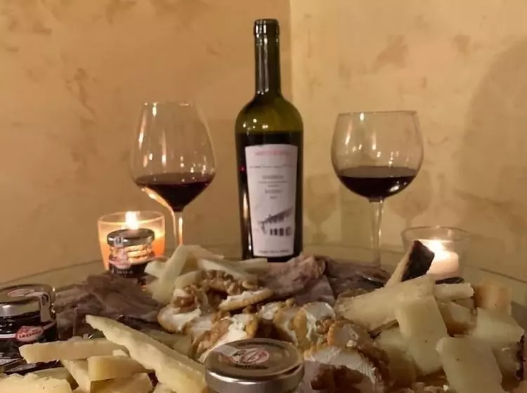 Maaseutuhotelli Agriturismo Wine Casale Villa Chiara