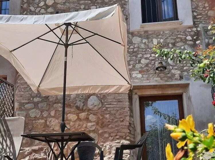 Maaseutuhotelli Corte Davini Agriturismo