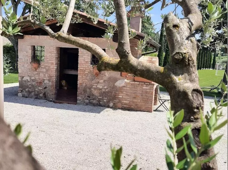 Maaseutuhotelli Corte Davini Agriturismo