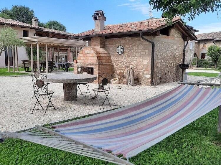 בית מלון כפרי Corte Davini Agriturismo