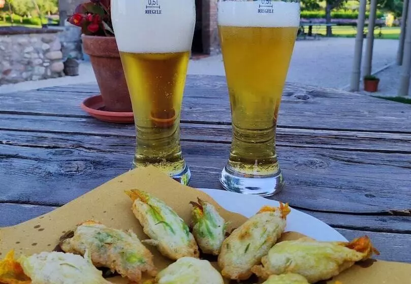 Maaseutuhotelli Corte Davini Agriturismo