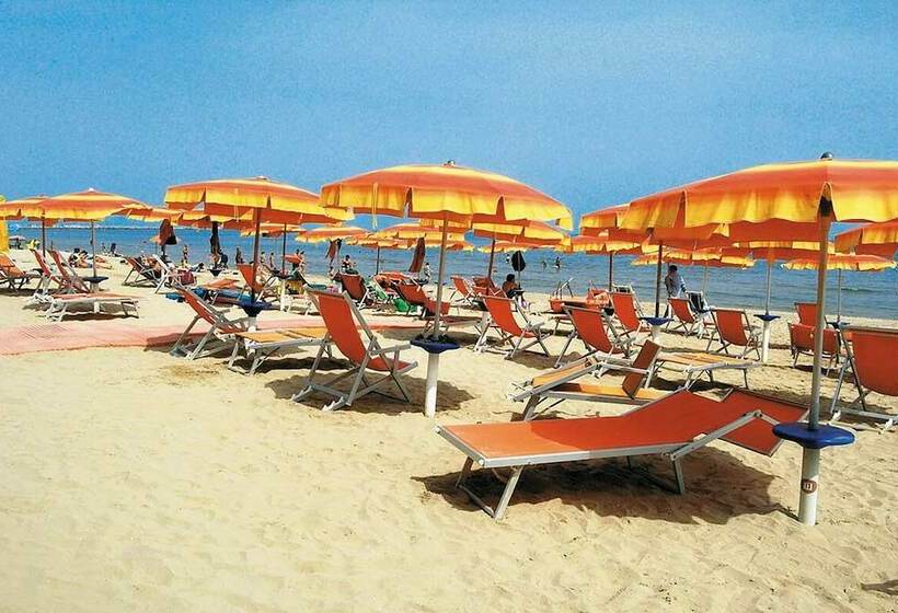 Отель Victoria Mobilehome In Village Residence Juliamare