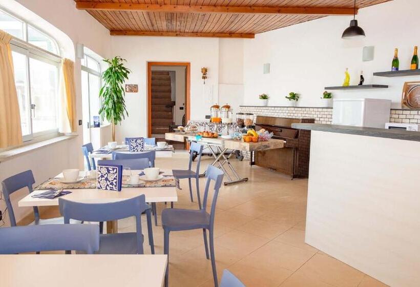 פנסיון Casa Mareluna