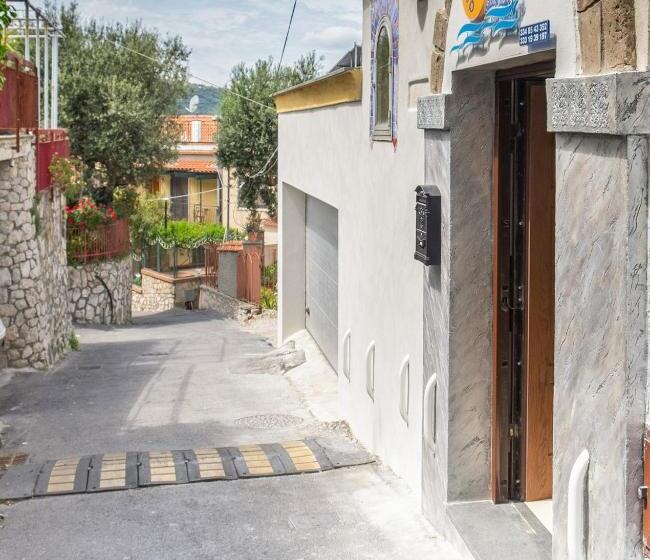 פנסיון Casa Mareluna