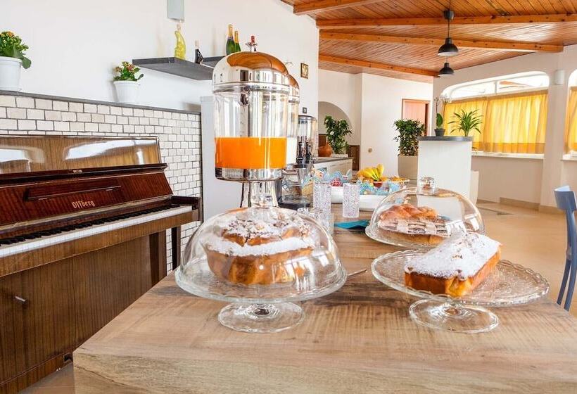 פנסיון Casa Mareluna