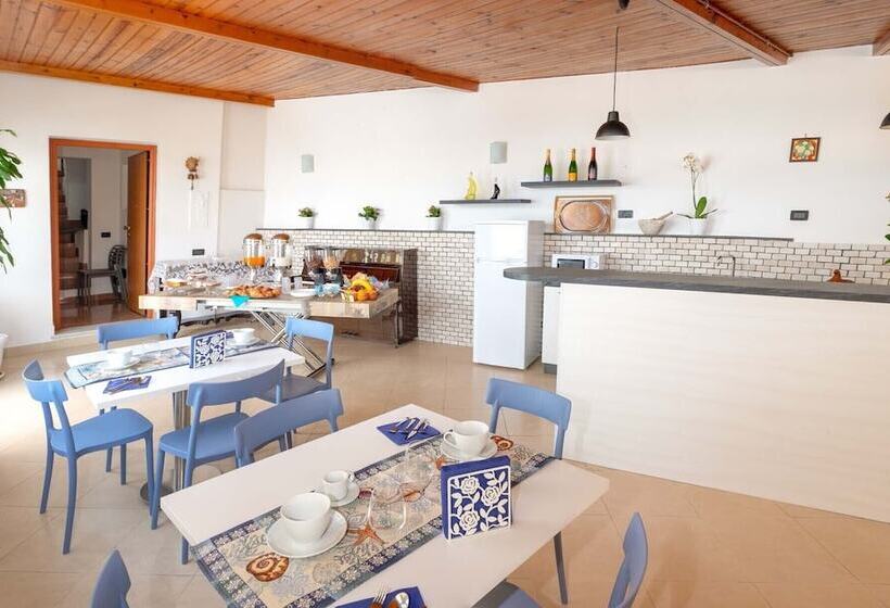 פנסיון Casa Mareluna