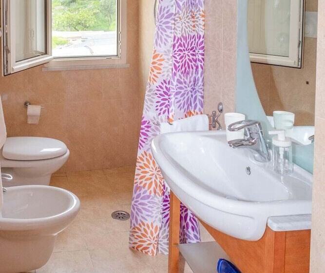 פנסיון Casa Mareluna