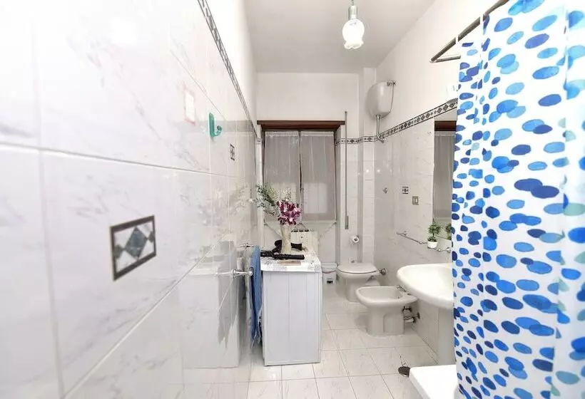 پانسیون Roma Tiberius Suite