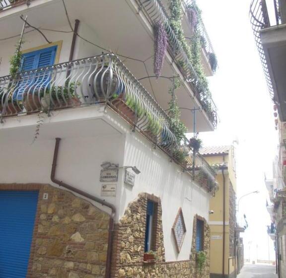 Bed and Breakfast Donna Carmela   Da Rosa