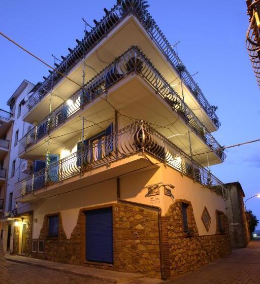 Bed and Breakfast Donna Carmela   Da Rosa