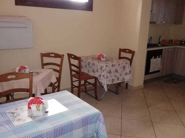 تختخواب و صبحانه La Sosta