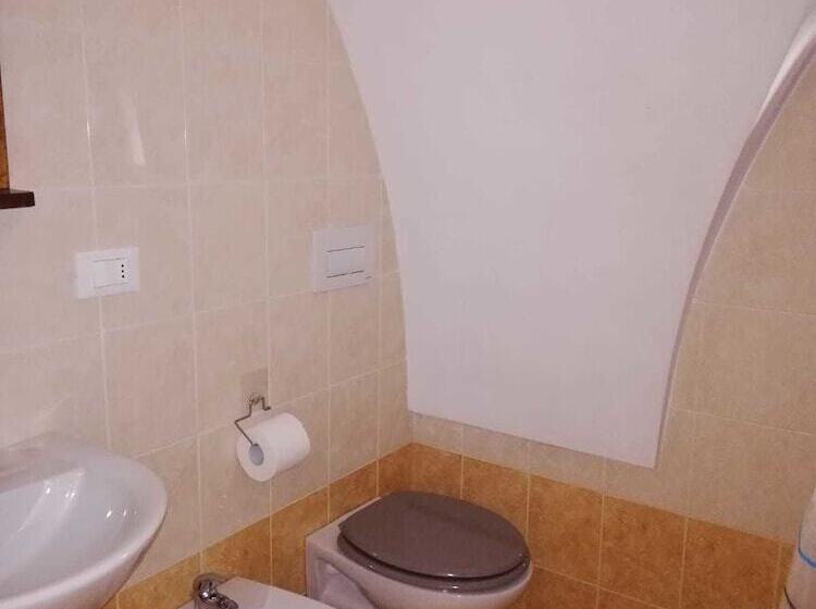 تختخواب و صبحانه La Sosta