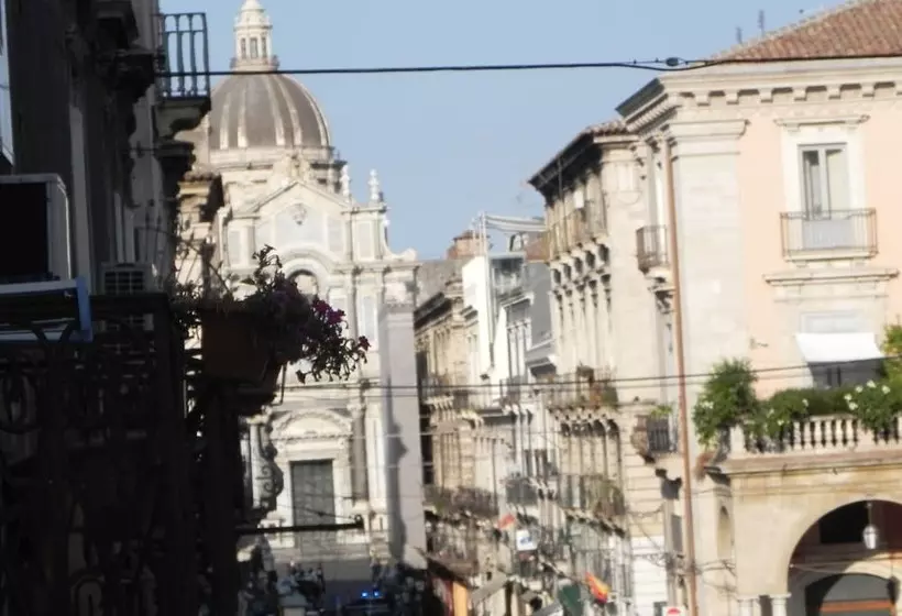 تختخواب و صبحانه Palazzo Del Verga