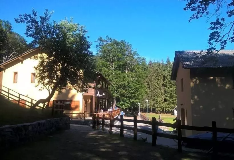 簡易ホテル Rifugio Casermette Del Monte Penna