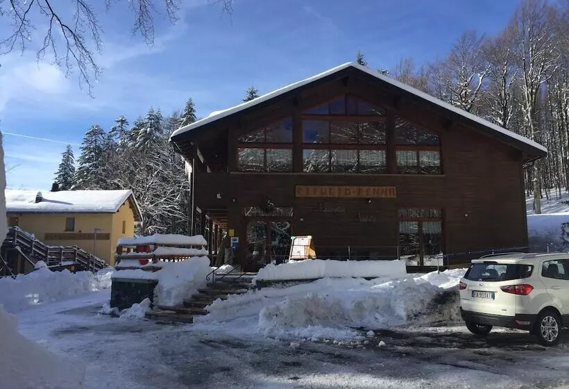 簡易ホテル Rifugio Casermette Del Monte Penna