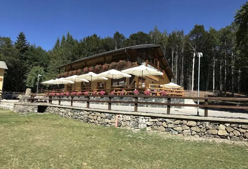 簡易ホテル Rifugio Casermette Del Monte Penna