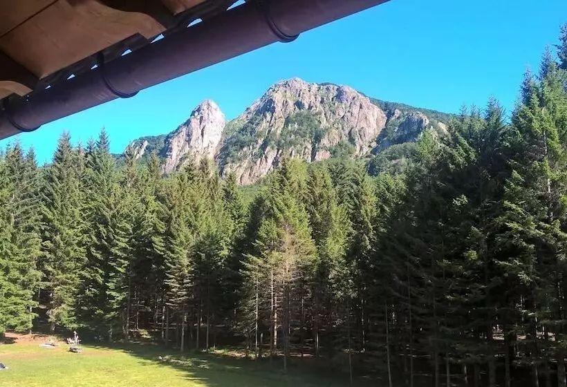 簡易ホテル Rifugio Casermette Del Monte Penna