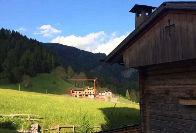 בית מלון כפרי Garni Plueme