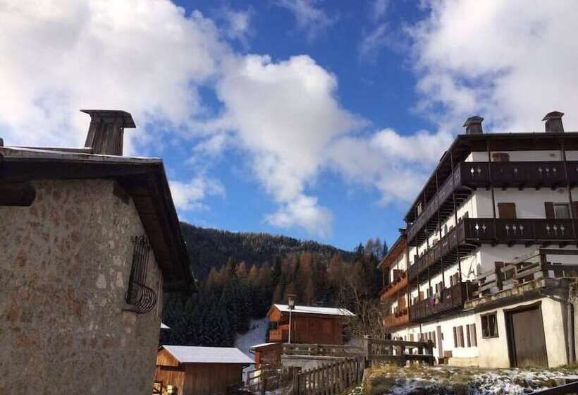 בית מלון כפרי Garni Plueme