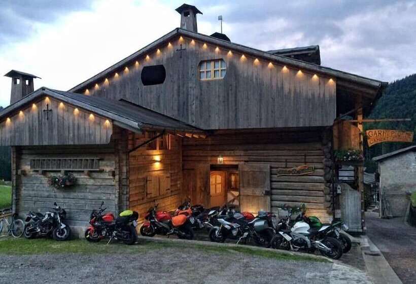 בית מלון כפרי Garni Plueme