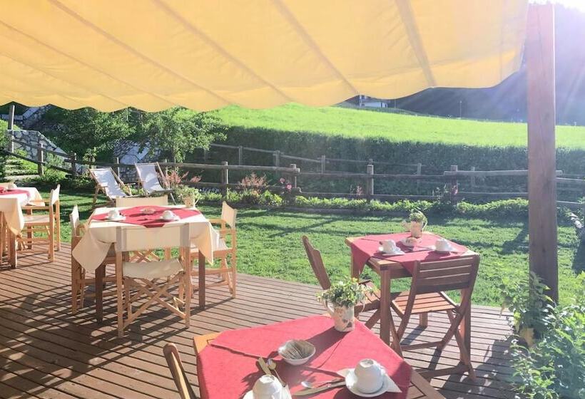 בית מלון כפרי Garni Plueme