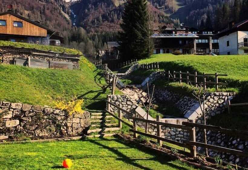 בית מלון כפרי Garni Plueme