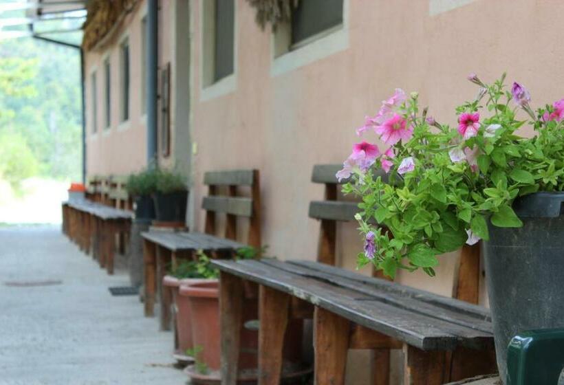 هتل روستایی Agriturismo Ai Guiet