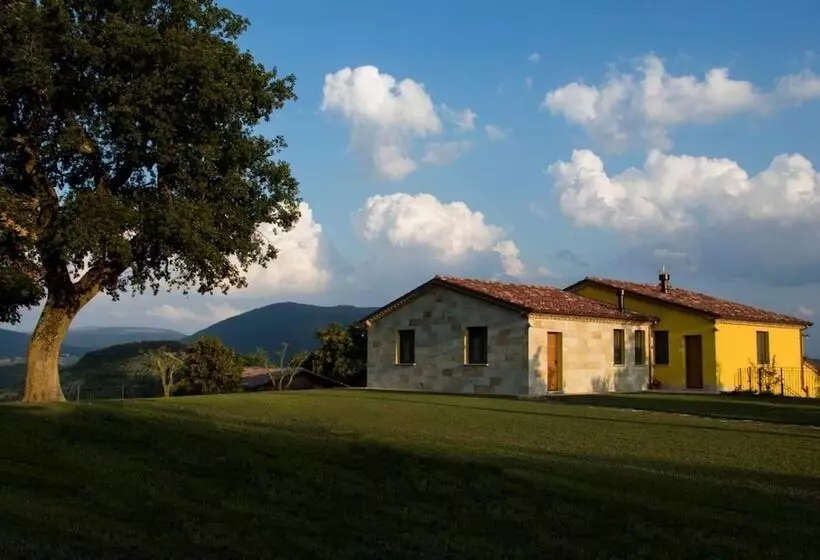 Maaseutuhotelli La Cerqua