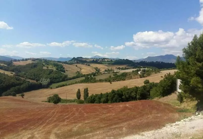 Maaseutuhotelli La Cerqua