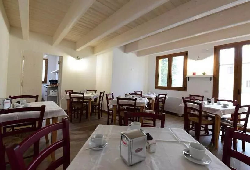 Maaseutuhotelli La Cerqua