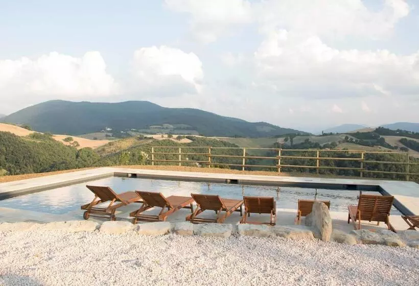 Maaseutuhotelli La Cerqua