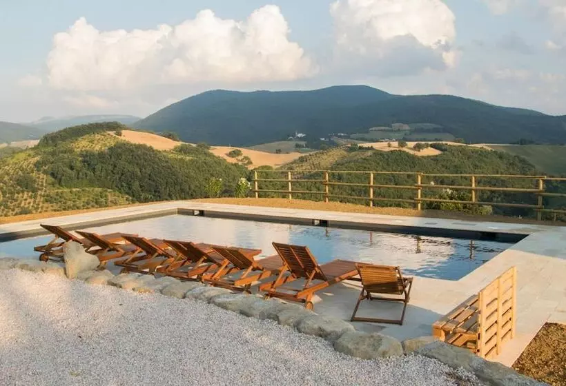 Maaseutuhotelli La Cerqua