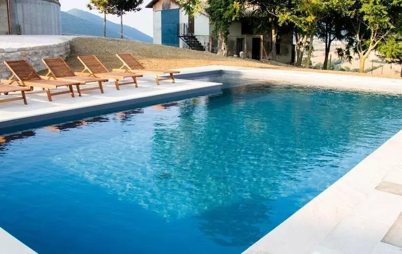 Maaseutuhotelli La Cerqua