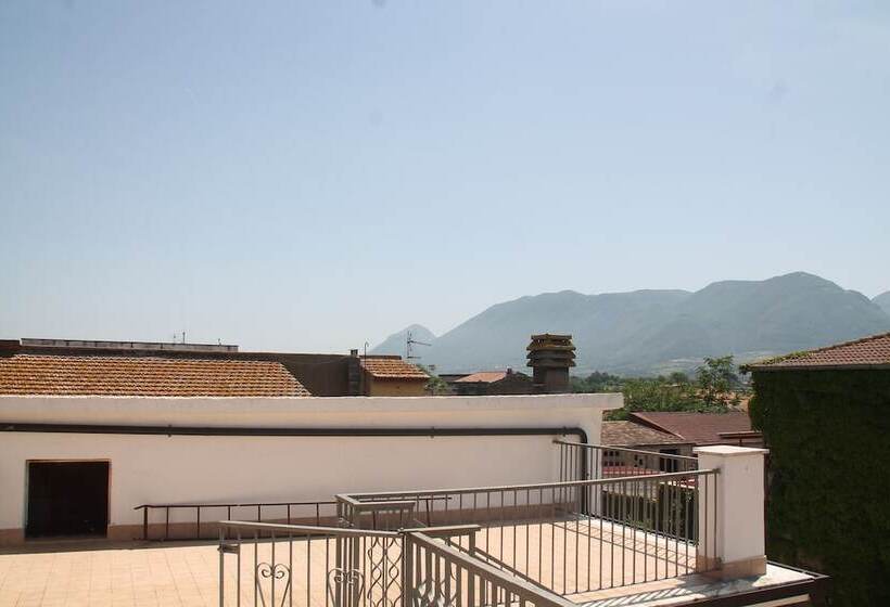 La Rosa Nel Cortile B&b