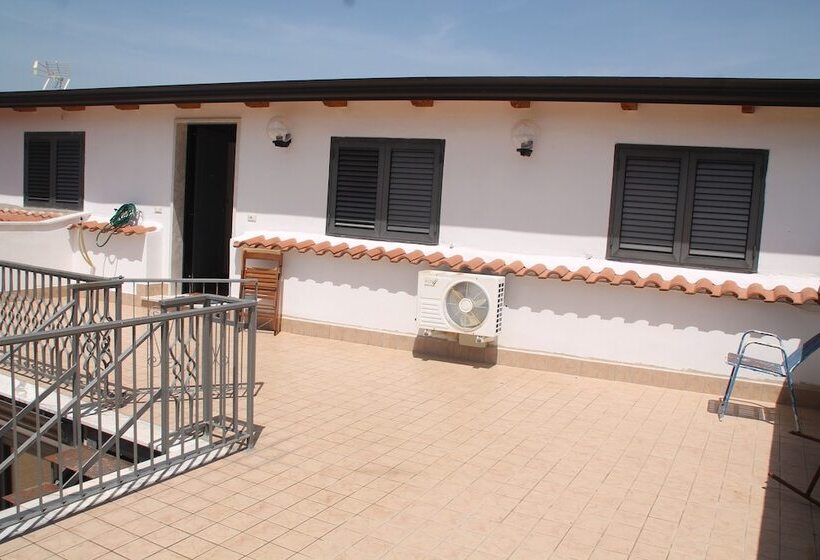 La Rosa Nel Cortile B&b