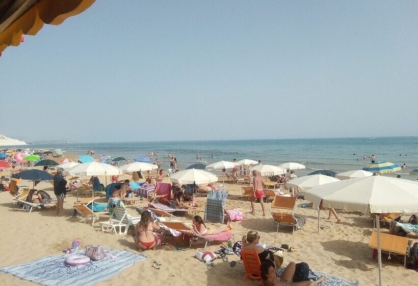 פנסיון Al Faro