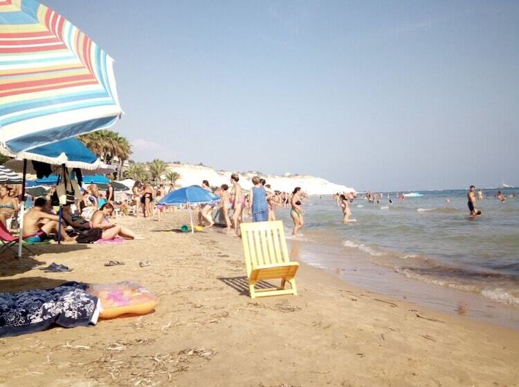 פנסיון Al Faro