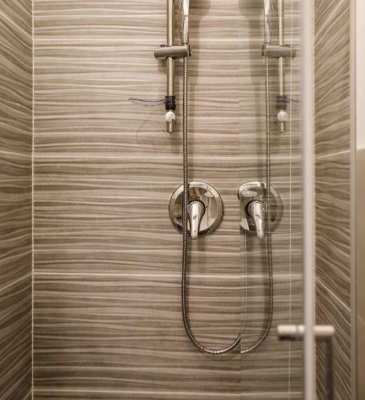 پانسیون Etruria Airport