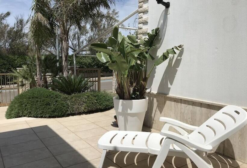 ペンション Guest House Mina