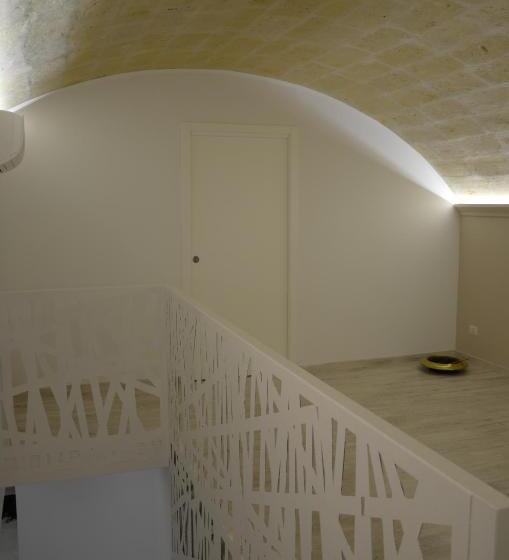 פנסיון In & Out Matera