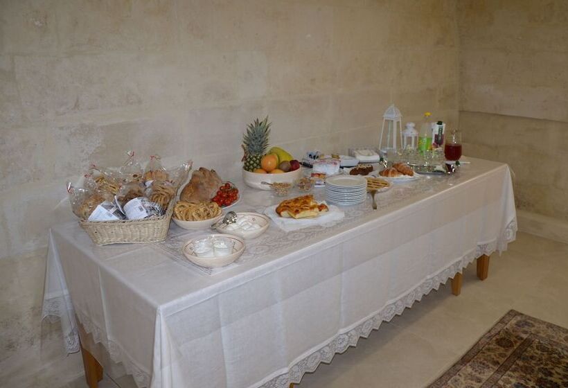 פנסיון In & Out Matera