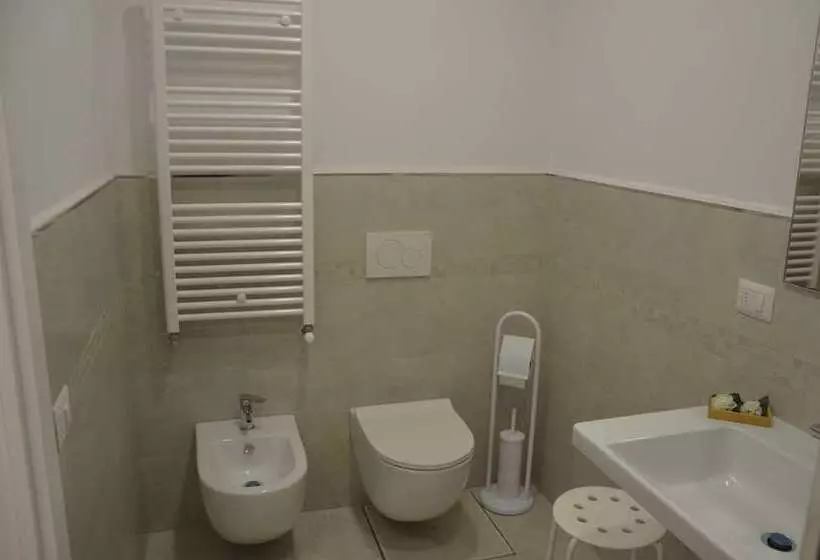 پانسیون In & Out Matera