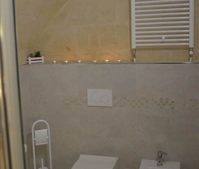 פנסיון In & Out Matera