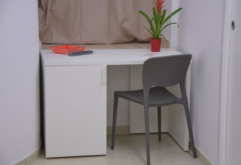 פנסיון In & Out Matera