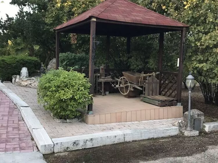 Majatalo La Torretta Guest House