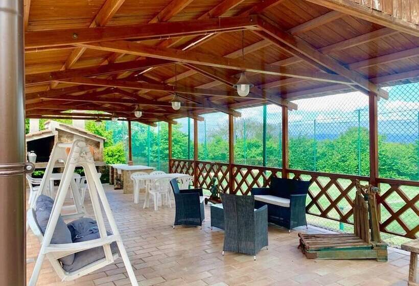 بنسيون La Torretta Guest House