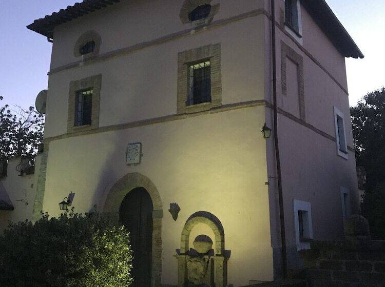 بنسيون La Torretta Guest House