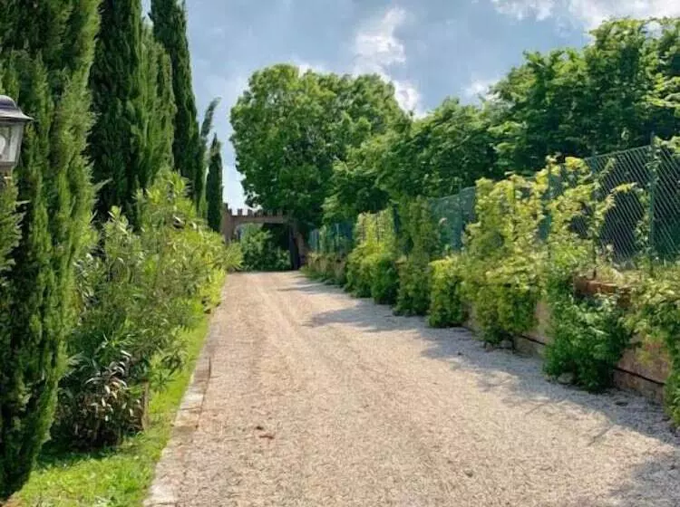 Majatalo La Torretta Guest House