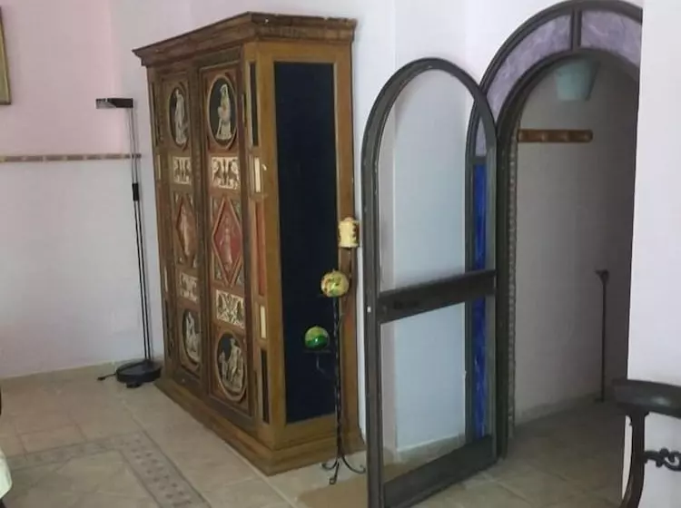 Majatalo La Torretta Guest House