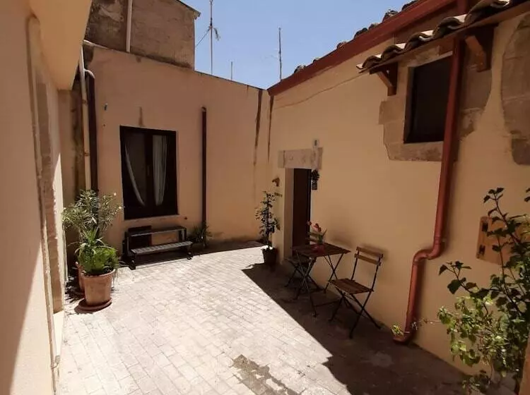 پانسیون Pura Vida Iblea